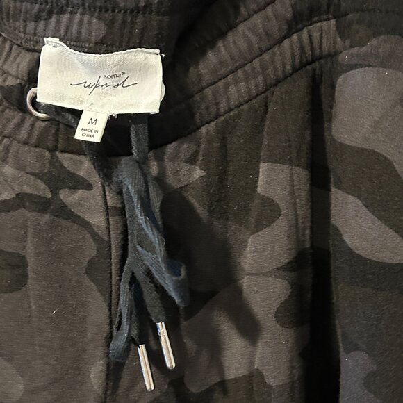 Soma Weekend Camo Tech Knit Jogger Medium - Picture 2 of 5